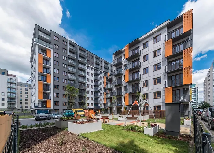 Modern Apartment Near To The Chopin\'S Airport Cybernetyki 2A