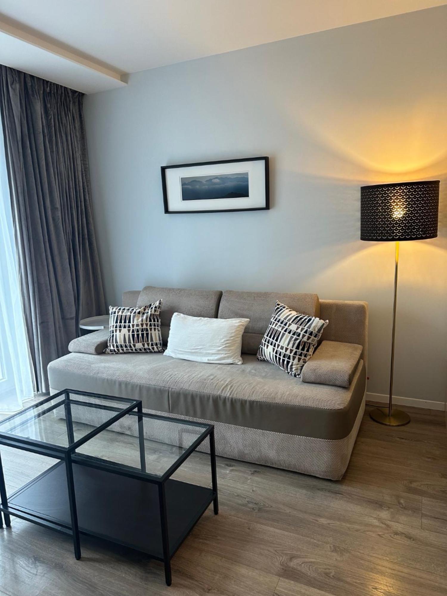 Modern Near To The Chopin's Airport Cybernetyki 2a Apartment Warschau