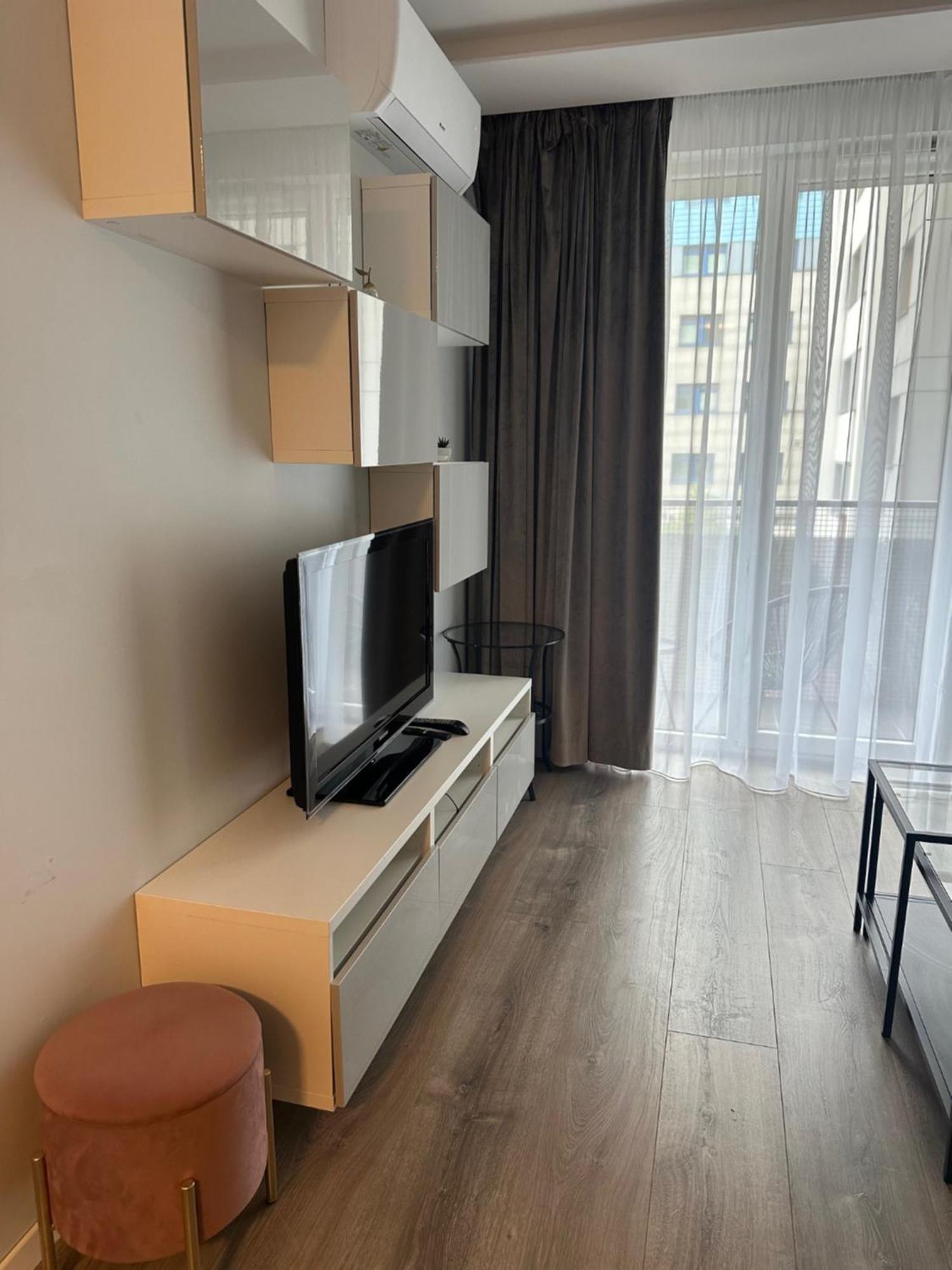 Apartment Modern Near To The Chopin's Airport Cybernetyki 2a